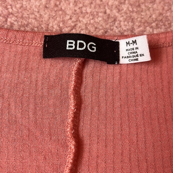BDG Women’s Pink Loose Fit Top Size M - Picture 5 of 6